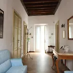 Palazzo 1500 Frescobaldi - Piano Nobile X 5 - A Casa Di Alfonso Διαμέρισμα *