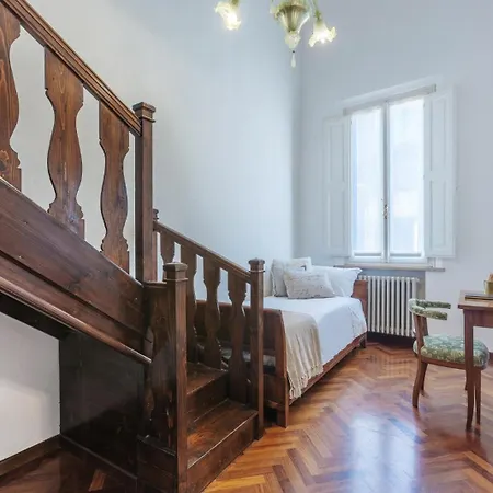 Palazzo 1500 Frescobaldi - Piano Nobile X 5 - A Casa Di Alfonso Daire *