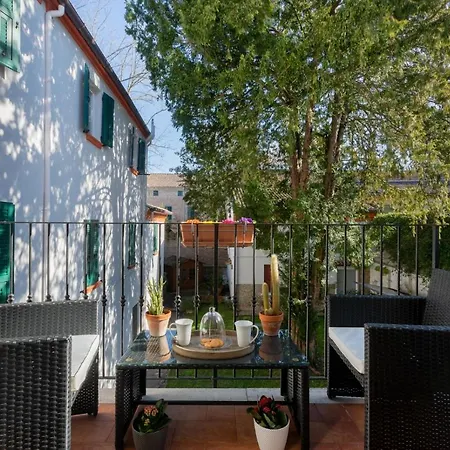 Frescobaldi Aparments! A Casa Di Francesco Apartment *