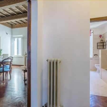 Appartamento Palazzo 1500 Frescobaldi - Piano Nobile X 5 - A Casa Di Alfonso