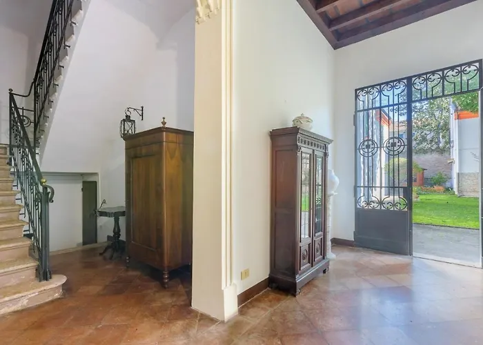 Appartement Palazzo 1500 Frescobaldi - Piano Nobile X 5 - A Casa Di Alfonso Ferrara